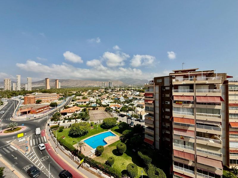 Foto c218b64a-2e8b-41b4-b8c9-c80c32209652. Apartament amb aparcament piscina a Foietes Benidorm