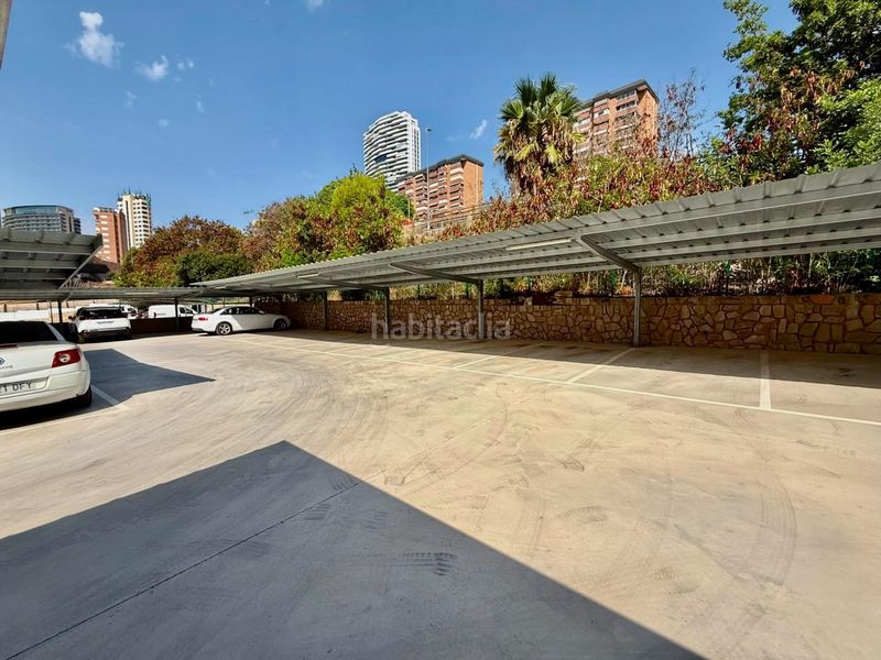 Foto 53df2af4-43f5-46bb-a544-9f6f7fcedc84. Apartament amb aparcament a Playa Poniente Benidorm