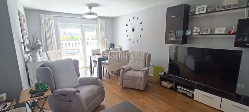 Foto 7fd3781c-1ce8-4586-8f5a-1e0d51436e3c. Casa adossada amb calefacció aparcament piscina a Nucia (la)