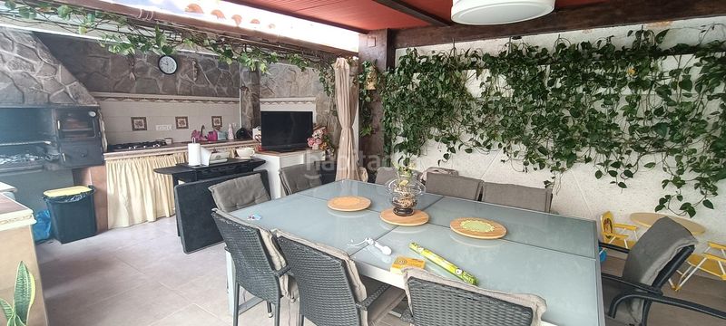 Foto 919cc6e5-b4ef-4237-a60b-bab4d396449d. Casa adossada amb calefacció aparcament piscina a Nucia (la)