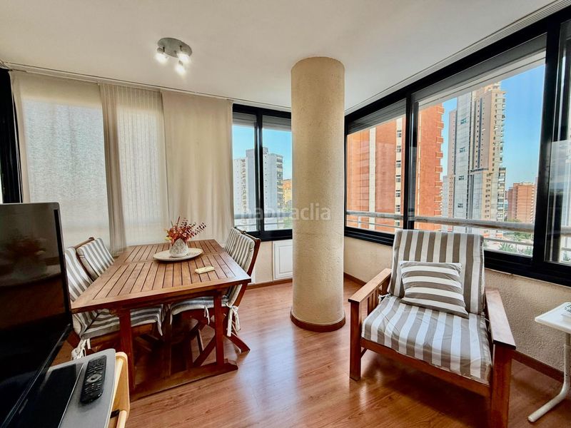 Foto 600b6137-62ae-4920-aa56-64b1519fd8f6. Apartament amb aparcament piscina a Levante Alto Benidorm