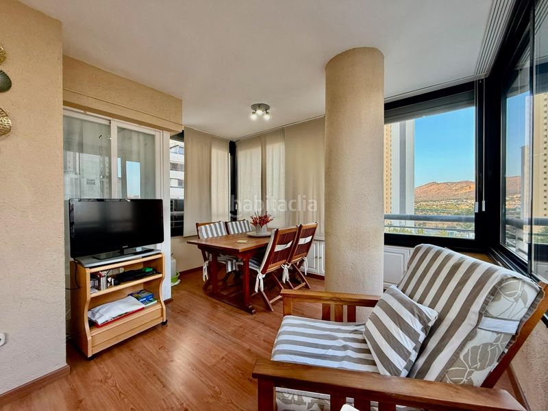 Foto 8812960f-36bd-4950-81a7-6a9c5163f388. Apartament amb aparcament piscina a Levante Alto Benidorm