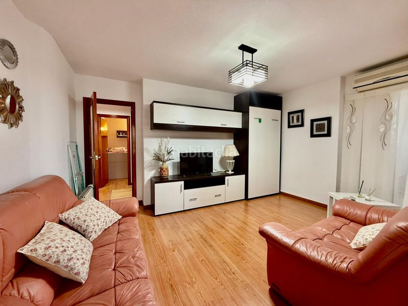 Foto 88b9c42c-c6d0-4f54-ac84-f120d15ddc0b. Apartament amb aparcament piscina a Levante Alto Benidorm