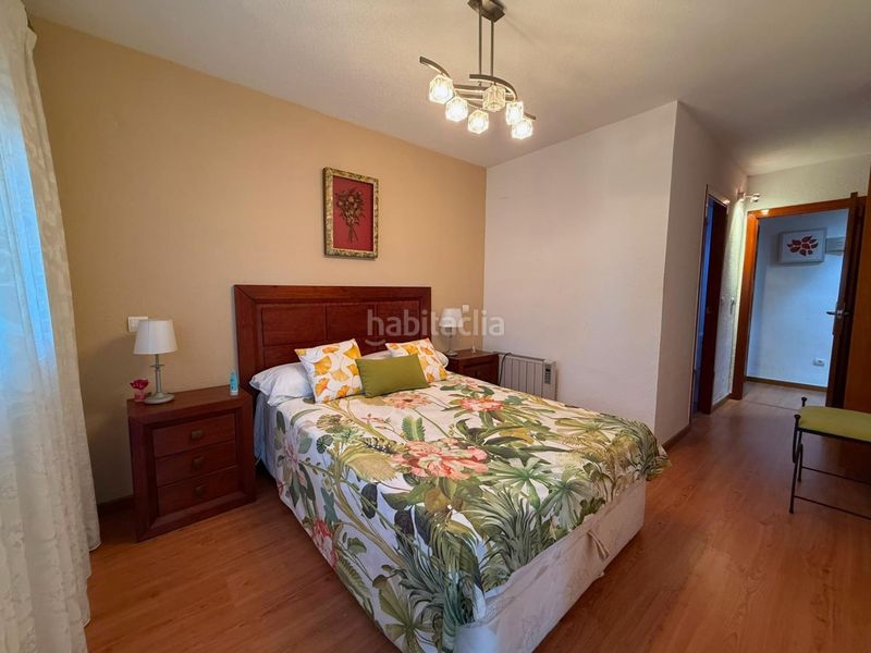 Foto a7fa8184-4103-4d9f-8d33-4318a551b12a. Apartament amb aparcament piscina a Levante Alto Benidorm