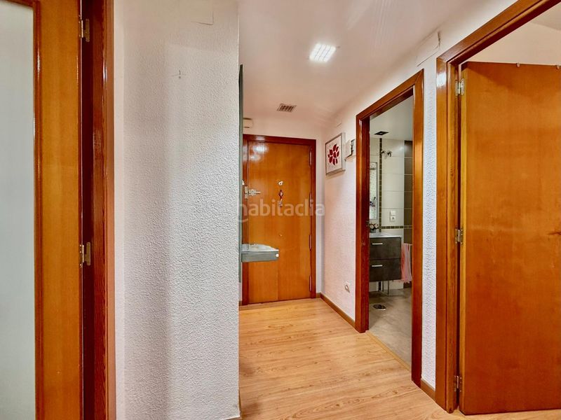 Foto aacb0ec0-6a73-4366-bf8c-67a8045cba30. Apartament amb aparcament piscina a Levante Alto Benidorm