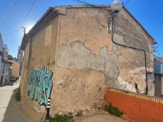 Edifici  Carrer d'isabel la catlica. Edificio para rehabilitar