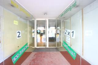 Local Comercial  Carrer de guifr. Local en calle guifre
