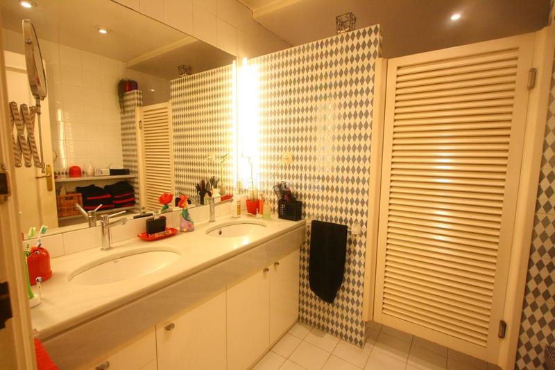 Foto 5a060b25-6839-44c7-951e-4cbbff77b373. Casa a Casagemes Badalona