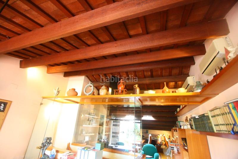 Foto 79e19b29-f99c-41d0-b81b-186da796ec17. Casa a Casagemes Badalona