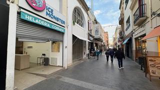 Location Local commercial à Carrer de mar 99. Local comercial en calle del mar, badalona