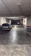Aparcament cotxe  Carrer de marina. Plaza de parking para coche pequeo