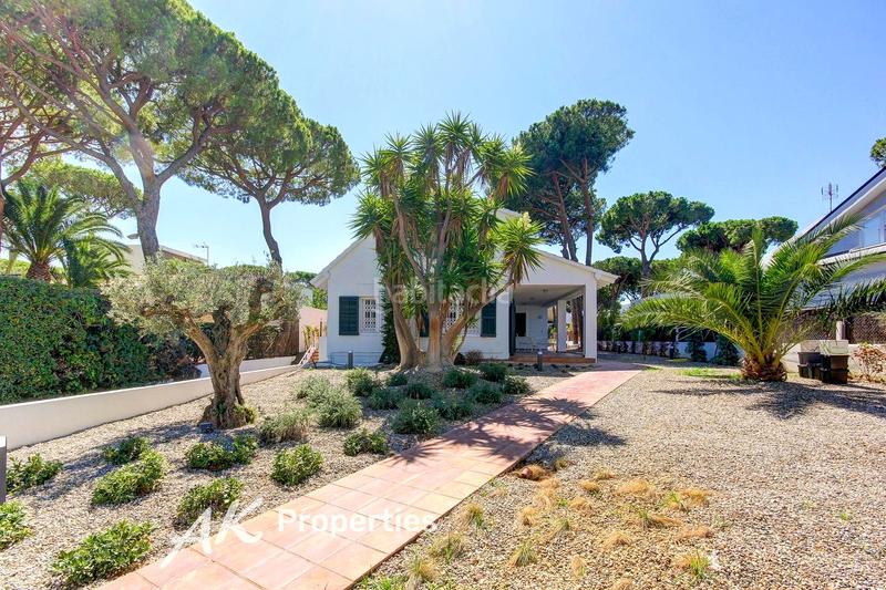 Foto 416dbe72-564b-41bc-88f0-64e9ffebfb79. Affitto casa con riscaldamento piscina in La Pineda Castelldefels