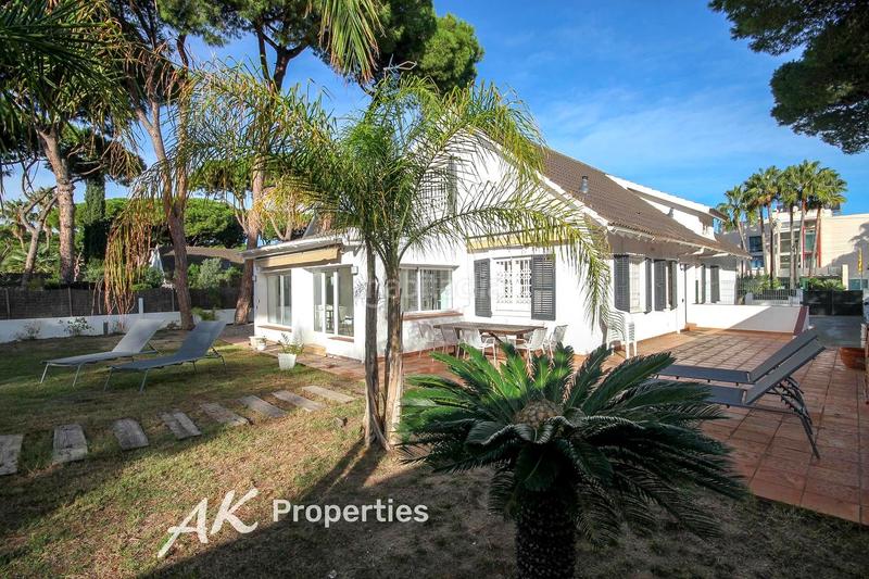 Foto 2b0c14b7-000a-425f-8e88-08b88cfe0c5b. Alquiler casa alquiler disponible desde 15 de enero amueblado totalmente en Castelldefels