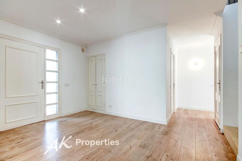 Foto 3e7ebf35-fdc8-4ae5-ae87-eff67d1b8fa0. Alquiler casa alquiler disponible desde 15 de enero amueblado totalmente en Castelldefels