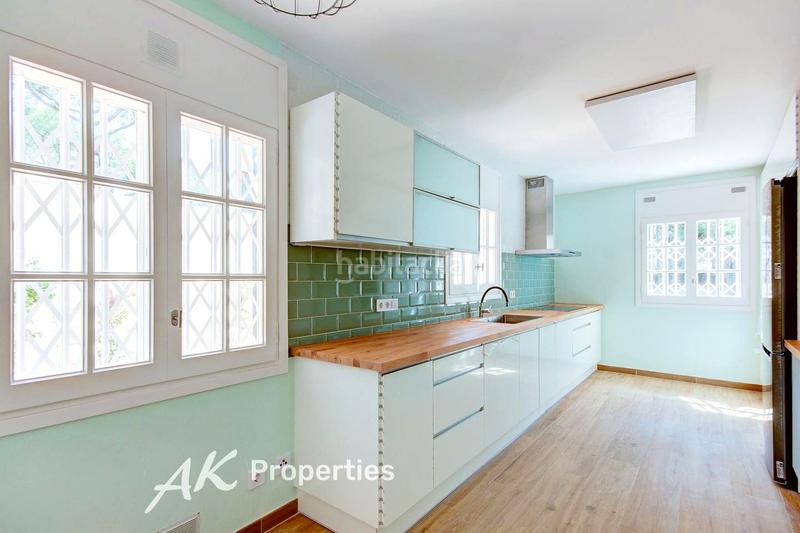 Foto 5fb79b14-065f-4408-90a8-c12f2e4bb87a. Alquiler casa alquiler disponible desde 15 de enero amueblado totalmente en Castelldefels