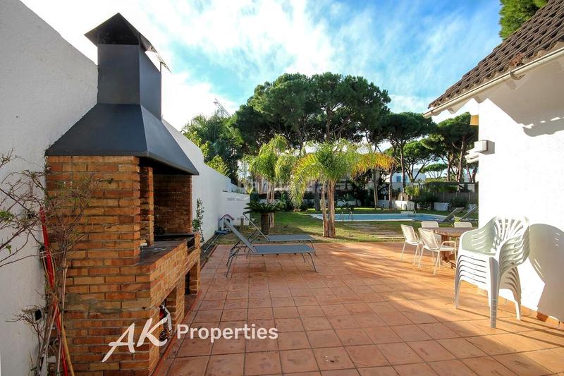 Foto c18be79d-35b3-4951-80d0-4cdbc39b19db. Alquiler casa alquiler disponible desde 15 de enero amueblado totalmente en Castelldefels