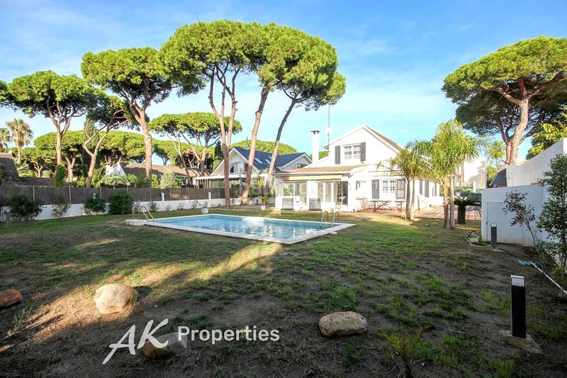 Foto c9c14dd3-3ada-4b31-bba9-a1eb967ff5f4. Lloguer casa amb calefacció piscina a La Pineda Castelldefels