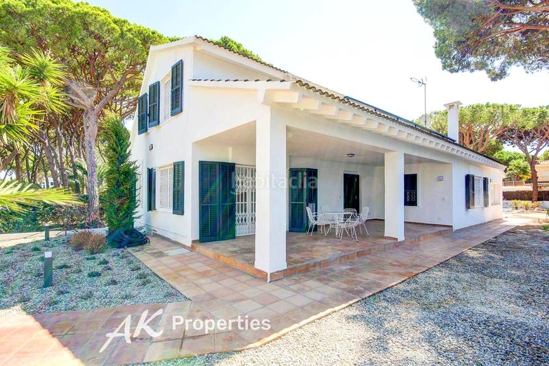 Foto d2746322-70bb-4e71-b91d-ee1b43af7d7b. Lloguer casa amb calefacció piscina a La Pineda Castelldefels