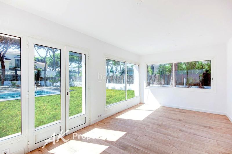 Foto b8767c41-7b00-42f5-83cb-9749cc711219. Miete haus mit heizung pool in La Pineda Castelldefels