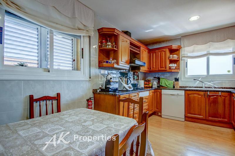 Foto 24f4c7da-753e-44a2-8cb2-9b84e909015c. Maison avec chauffage parking piscine dans Torrent Ballester Viladecans