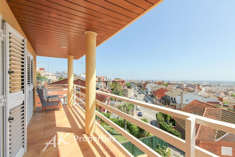 Foto 54797eb9-2d26-4998-98af-ff3e9c98575d. Maison avec chauffage parking piscine dans Torrent Ballester Viladecans