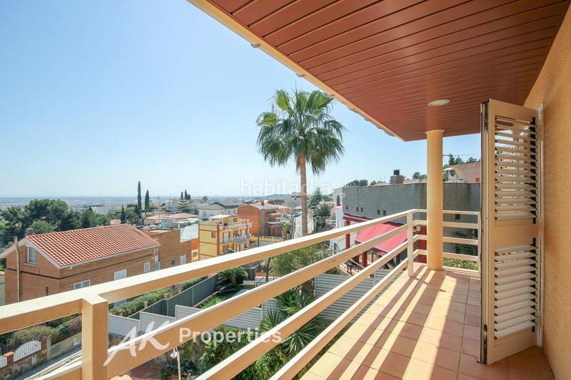 Foto 7e56fedc-4234-4a9f-a90d-4877a119a58c. Maison avec chauffage parking piscine dans Torrent Ballester Viladecans