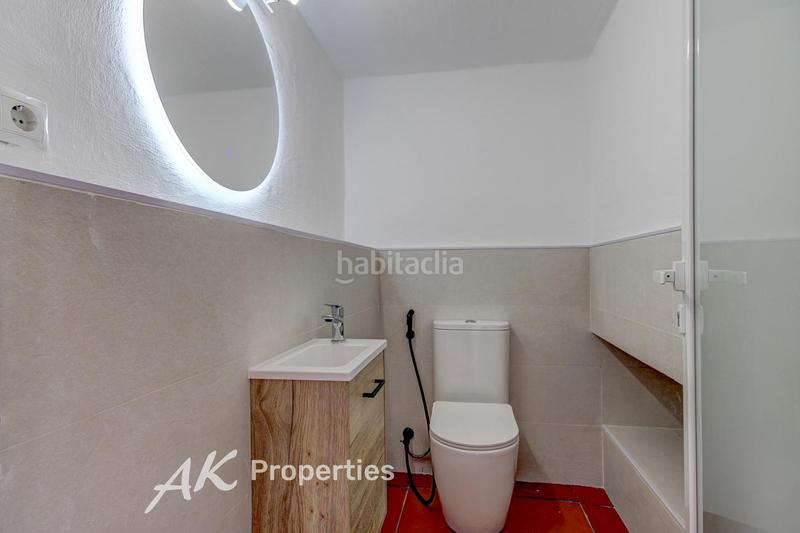 Foto 62513167-aa71-4024-bdde-2c22259231dd. Casa con riscaldamento parcheggio piscina in El Poal Castelldefels