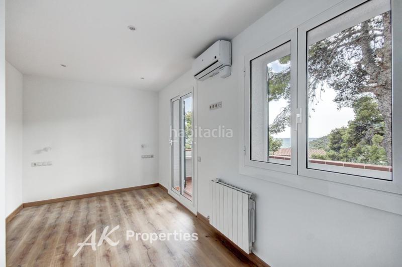 Foto c7f9705a-aa40-47c4-9903-ea94875e42c6. Casa con riscaldamento parcheggio piscina in El Poal Castelldefels