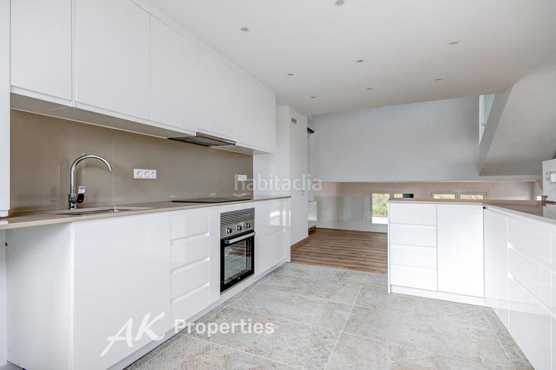 Foto cff42bc5-f6d6-4678-af71-09b3d55c8e93. Casa con riscaldamento parcheggio piscina in El Poal Castelldefels