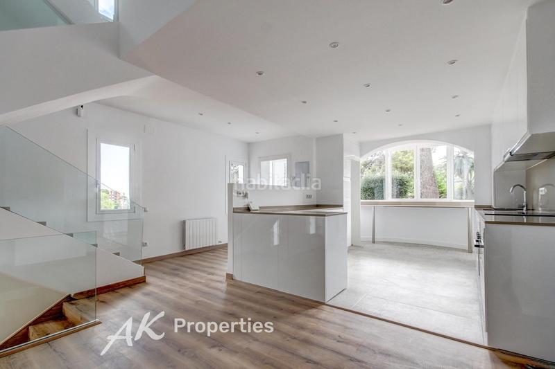 Foto e128ad7f-4757-4d89-b452-89e80d0c0d9b. Casa con riscaldamento parcheggio piscina in El Poal Castelldefels