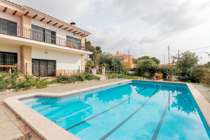 Foto 12f62514-5d52-4e9e-b1c5-cf014bbb20b6. Casa amb calefacció aparcament piscina a Segur de Calafell nucli urbà Segur de Calafell