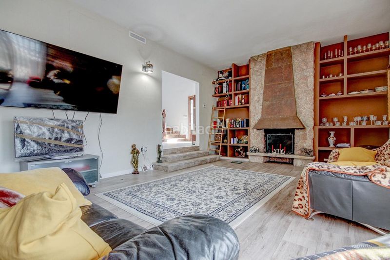 Foto 6228effc-8d08-45e7-9b1e-006f7ebe9c48. Casa amb calefacció aparcament piscina a Segur de Calafell nucli urbà Segur de Calafell