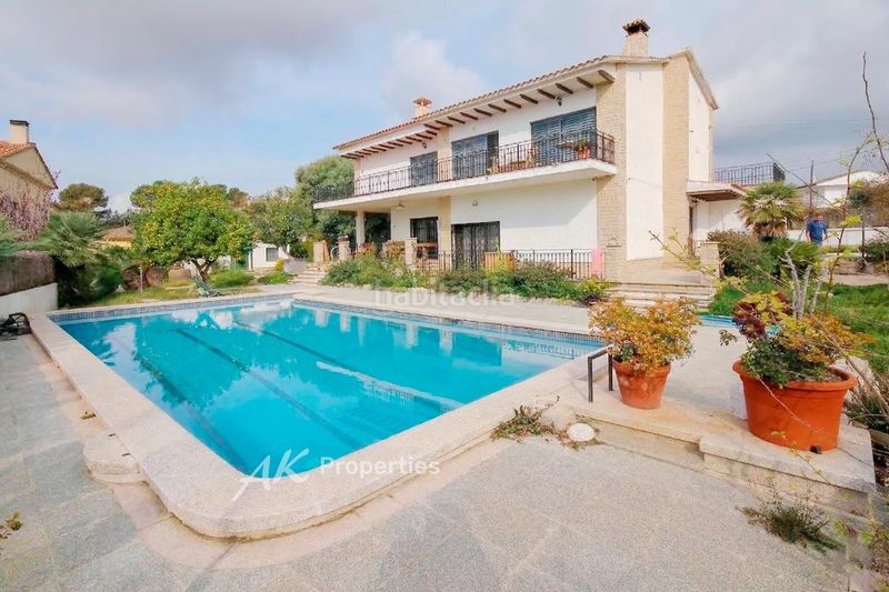 Foto ec815182-13c4-418c-a140-aa1f96015783. Casa amb calefacció aparcament piscina a Segur de Calafell nucli urbà Segur de Calafell