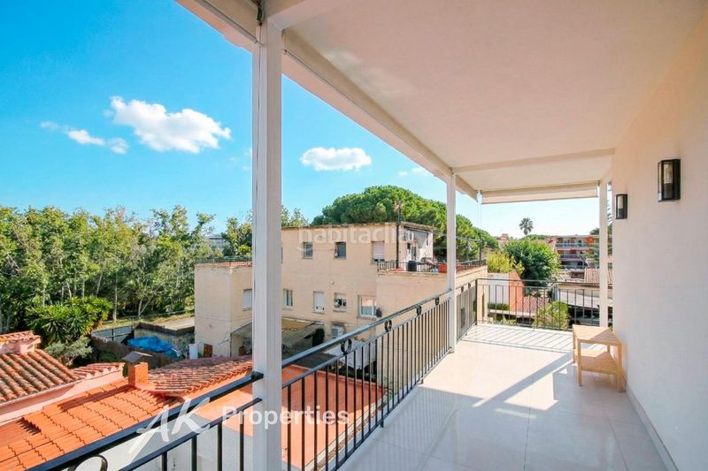 Foto 53a2b57e-b7fd-4f6f-ba3d-495d8a851f0d. Casa amb calefacció piscina a Granvía-Mar Castelldefels
