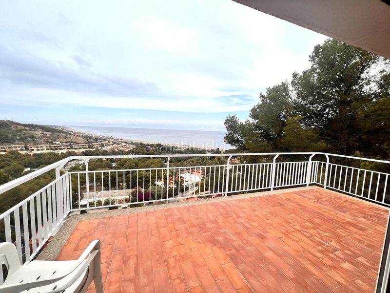Foto 33026f05-3c51-4398-bd5a-75872c3009e3. Lloguer casa amb piscina a les botigues de Sitges Sitges