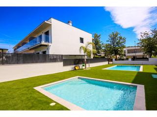 Casa  Ardiaca. Casa adosada en venta zona ardiacala llosa.