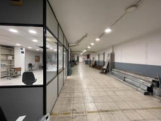 Lloguer Local Comercial a Carrer de martí i julià 33. Local en venta en calle de martí i julià