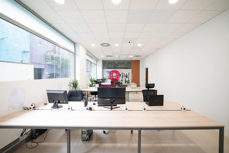 Foto d35d3fec-d307-4b20-8d31-b586f9e8ed47. Alquiler oficina  de alquiler y coworking en Barcelona
