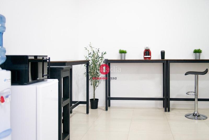 Foto c00eec1c-9a12-496b-985a-bdcc9daab5f2. Location bureau dans Sant Andreu de Palomar Barcelona