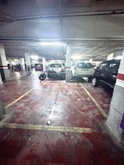 Aparcament cotxe  Carrer de galícia. Plaza de parking en la morera
