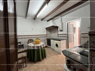 Casa a Ciudad Rodrigo. Casa de planta baja  zona santa clara