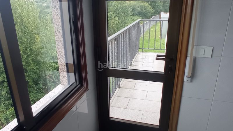 Foto 43d3d799-ad16-43fd-96f9-013b71d5eef9. Casa amb xemeneia calefacció a Lavadores Vigo