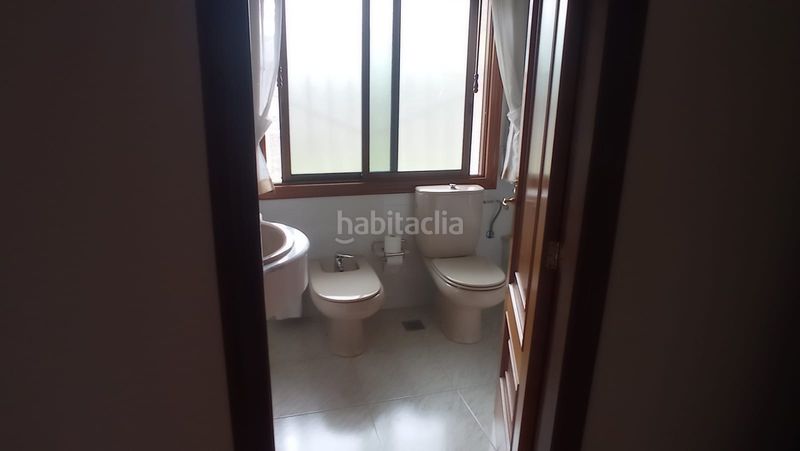 Foto b5282c8a-9b5b-48cc-90dd-de58dc93a5d7. Casa amb xemeneia calefacció a Lavadores Vigo