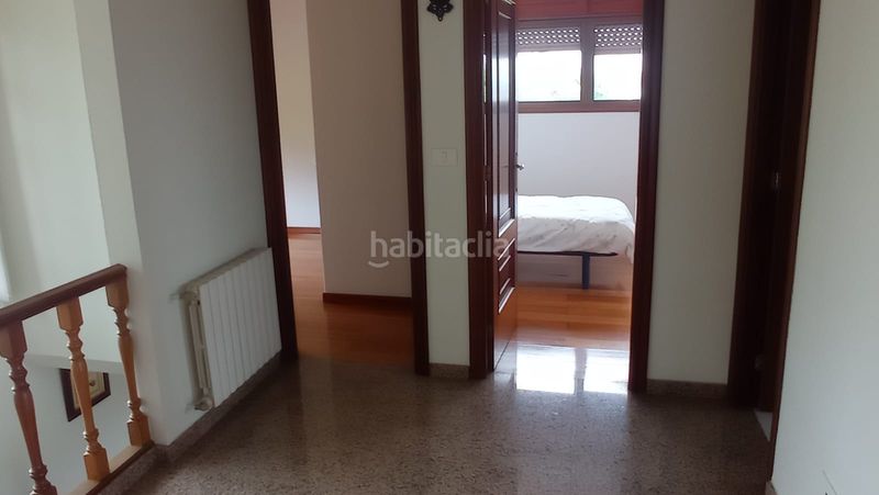 Foto c05508bc-6c29-48f2-93e1-e66d38dbd3d2. Casa amb xemeneia calefacció a Lavadores Vigo