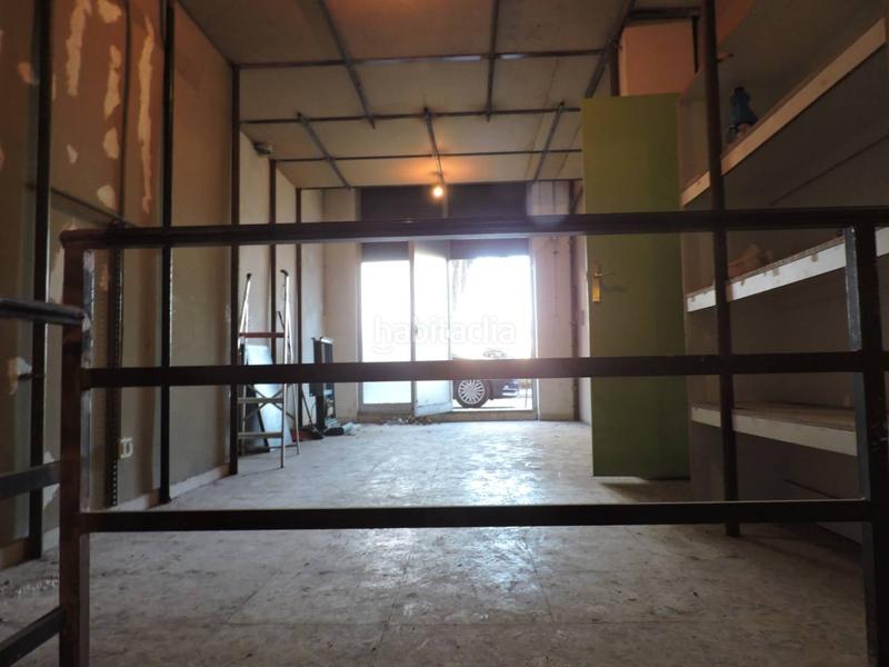 Foto dc9a79c8-185a-49c9-9c79-3e892e6ec0a6. Alquiler local comercial  en alquiler en canovelles en Granollers