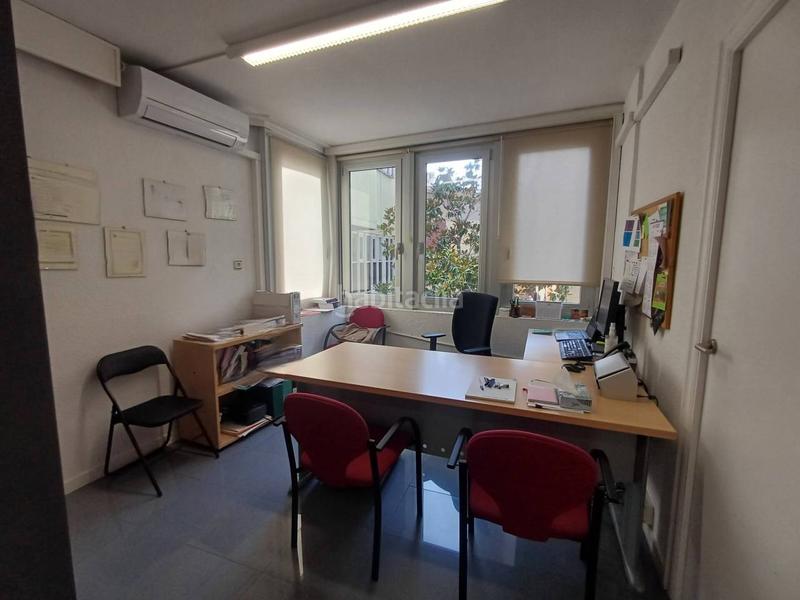 Foto 4bf86bb9-8616-40b2-a404-d72646a16884. Location bureau dans Centre Granollers