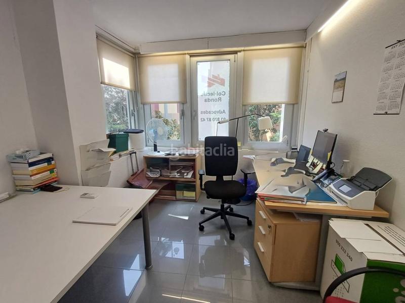 Foto cf59e3d5-7086-46c1-ba38-3aa23a532d08. Location bureau dans Centre Granollers
