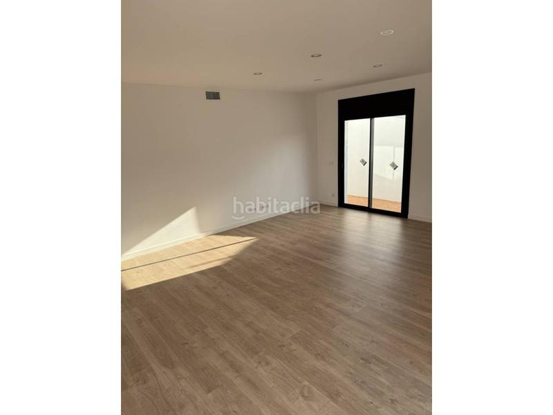 Foto c46b8df3-ce3b-4b7b-bb0a-2f36361107a3. Casa amb calefacció aparcament piscina a Segur de dalt Segur de Calafell