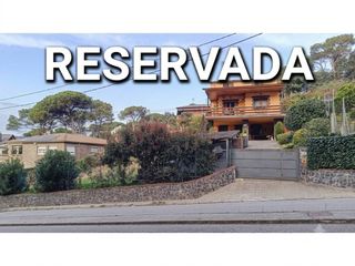 Casa  Avenida sant josep. Casa unifamiliar en llinars del vallès  naturaleza y servicios a