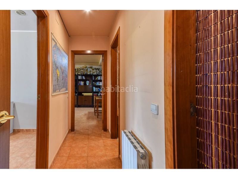 Foto c723b04e-d777-4383-871c-55f96ee3b71f. Casa amb calefacció aparcament a Font Verda Granollers